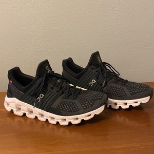 On Running Cloudswift sneakers tennis shoes 9 women’s blackwhite